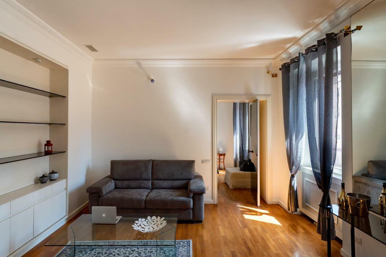 Rhome Trevi 로마 외부 사진